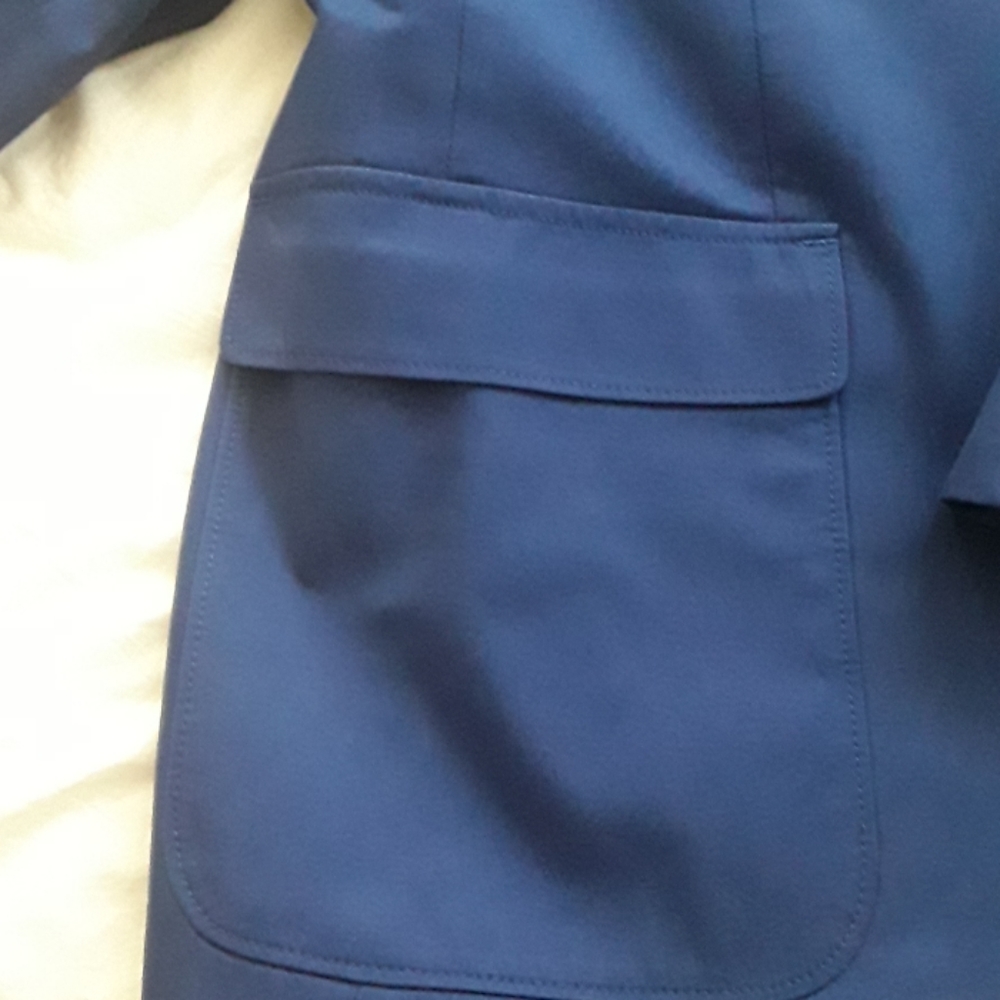 Suit - Picture 3 of 3